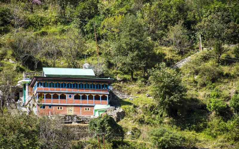 Tirthan Riverview Homestay - Kullu