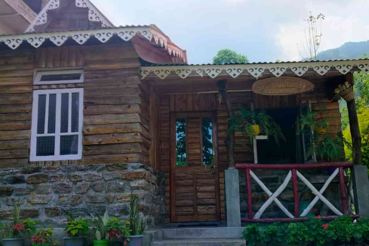 Sewaro Homestay - Soureni