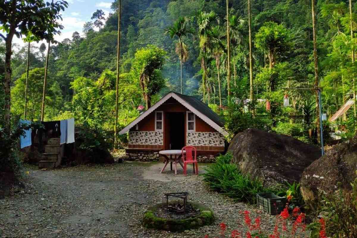 The ROCKY ISLAND HOMESTAY