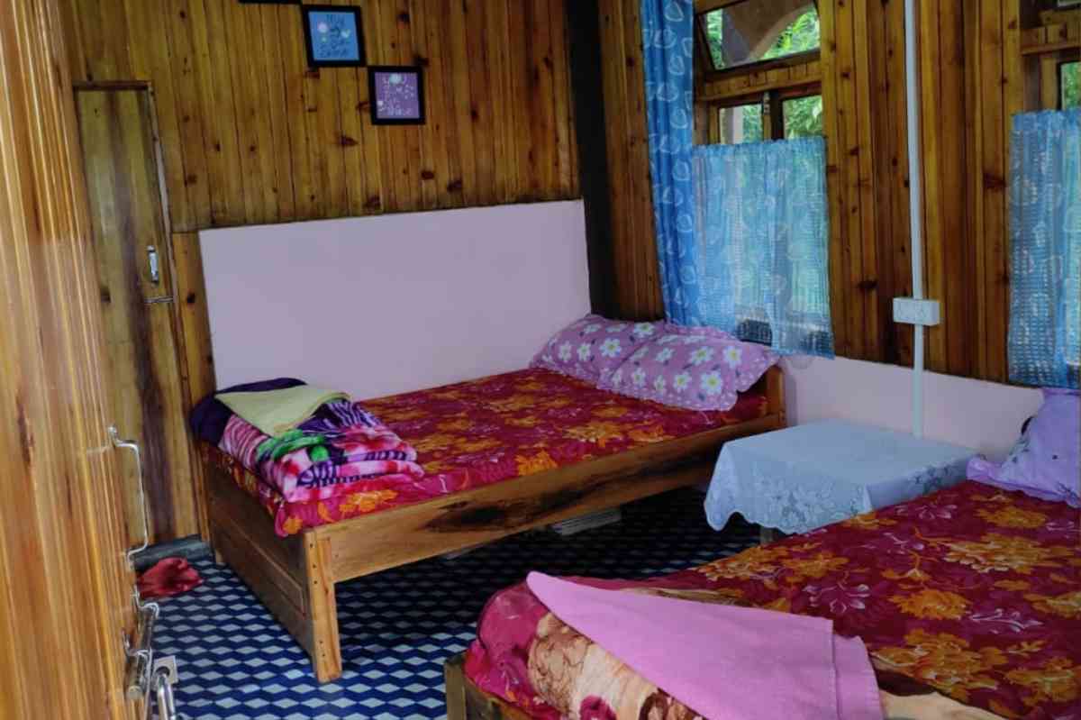 Dinika Homestay - Sittong