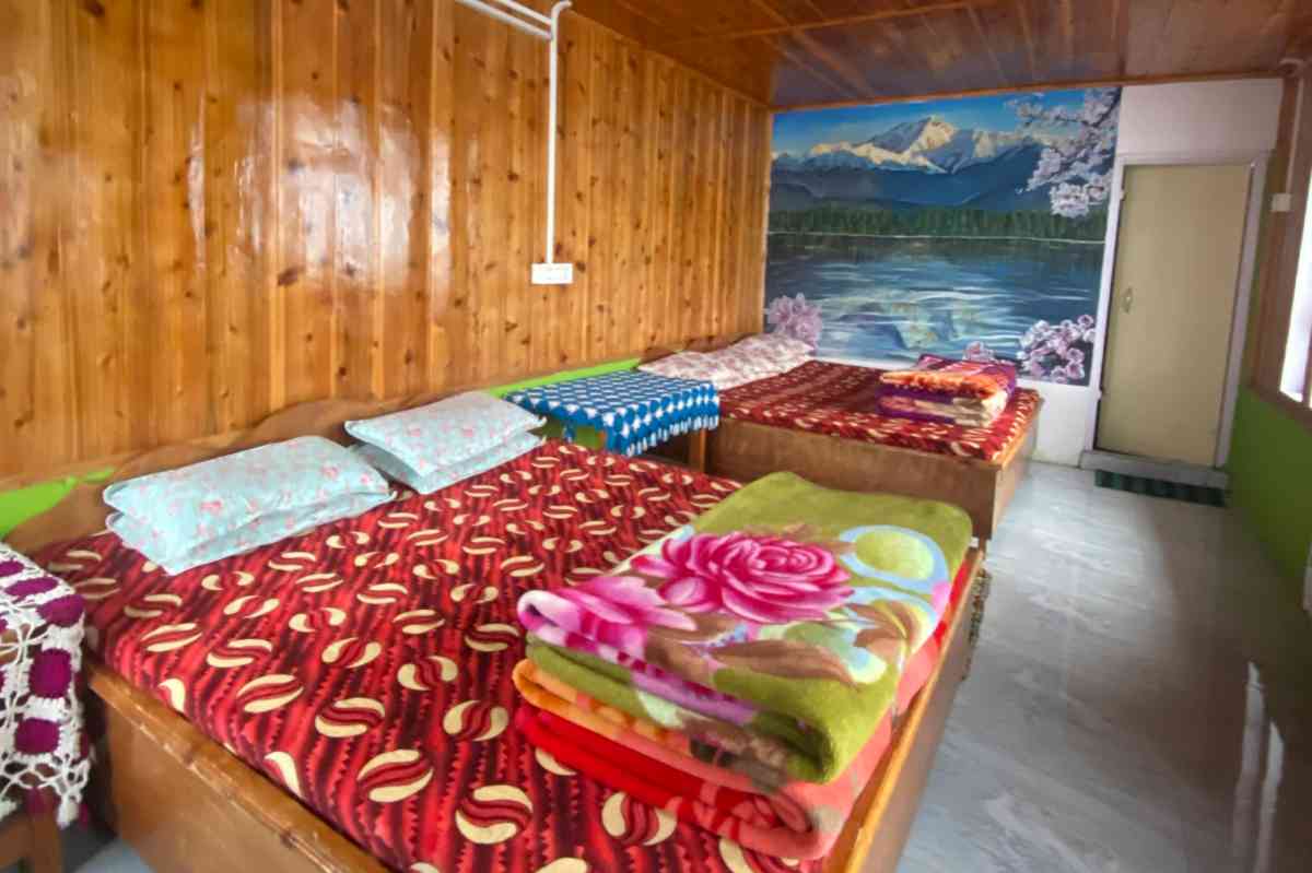 Karuna Homestay - Dawaipani (Darjeeling)