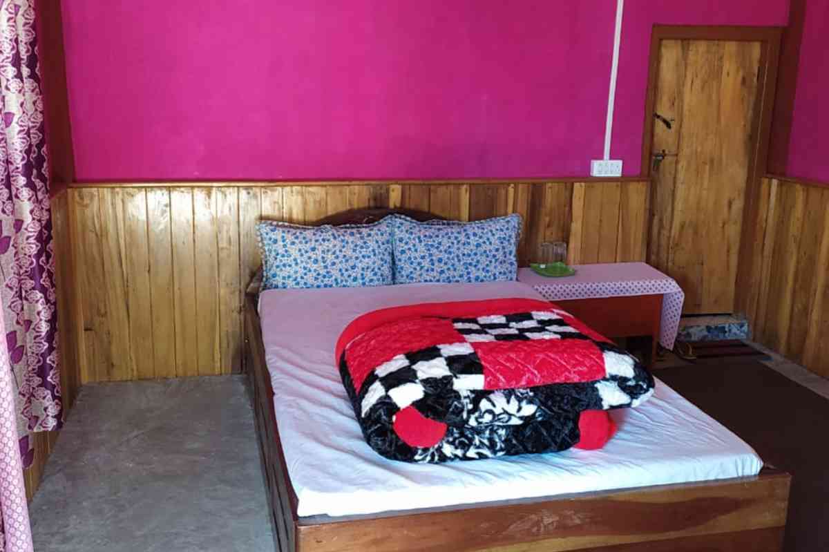 Lodenla Homestay