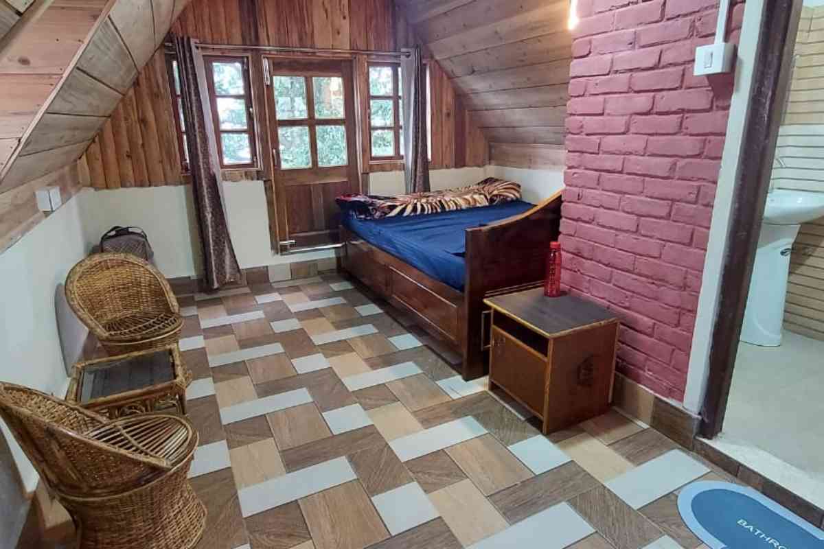 Chomolungma Homestay