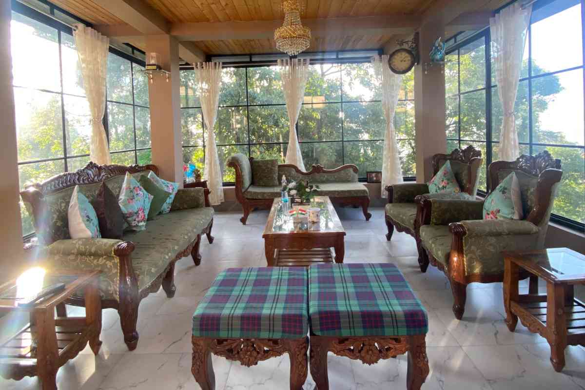 Pine Wood Homestay - Darjeeling