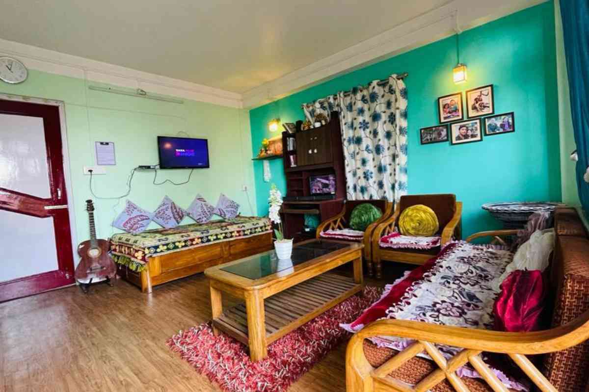 White Orchid Homestay