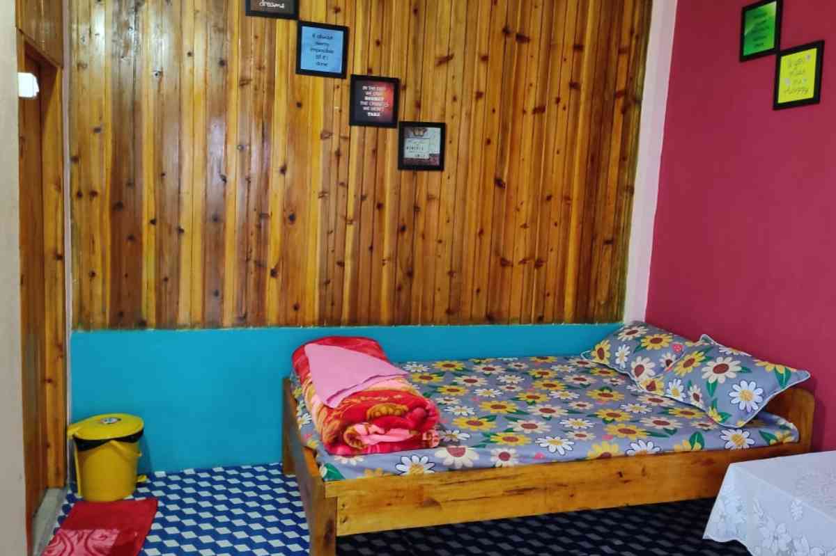 Dinika Homestay - Sittong