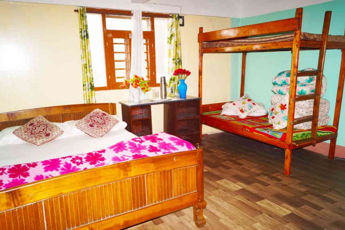 Lopchan Homestay - Poobong (Darjeeling)